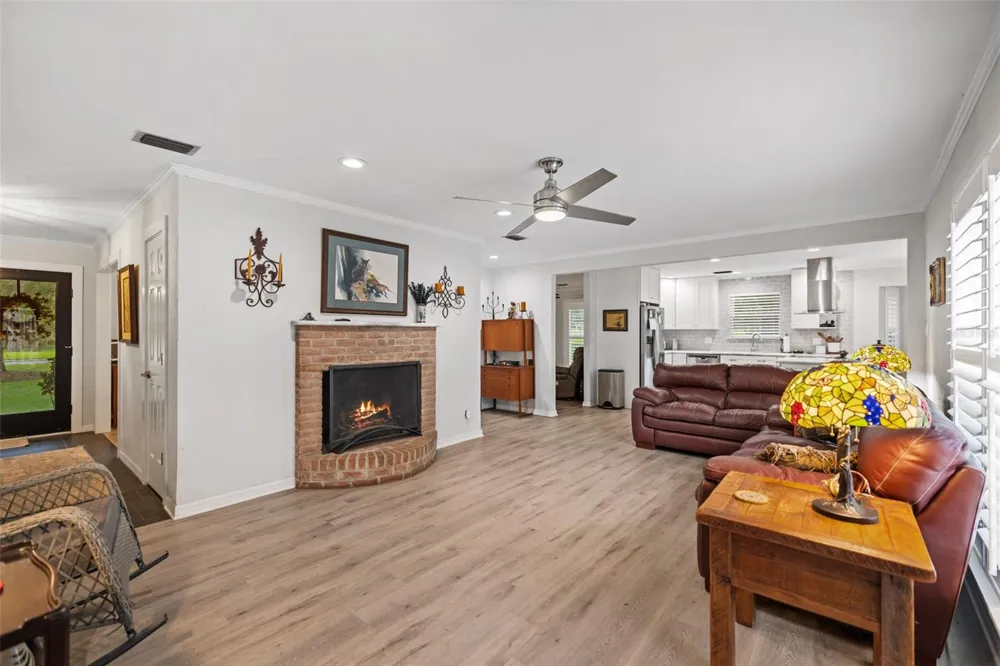11207 NW 14TH AVENUE Gainesville, FL 32606