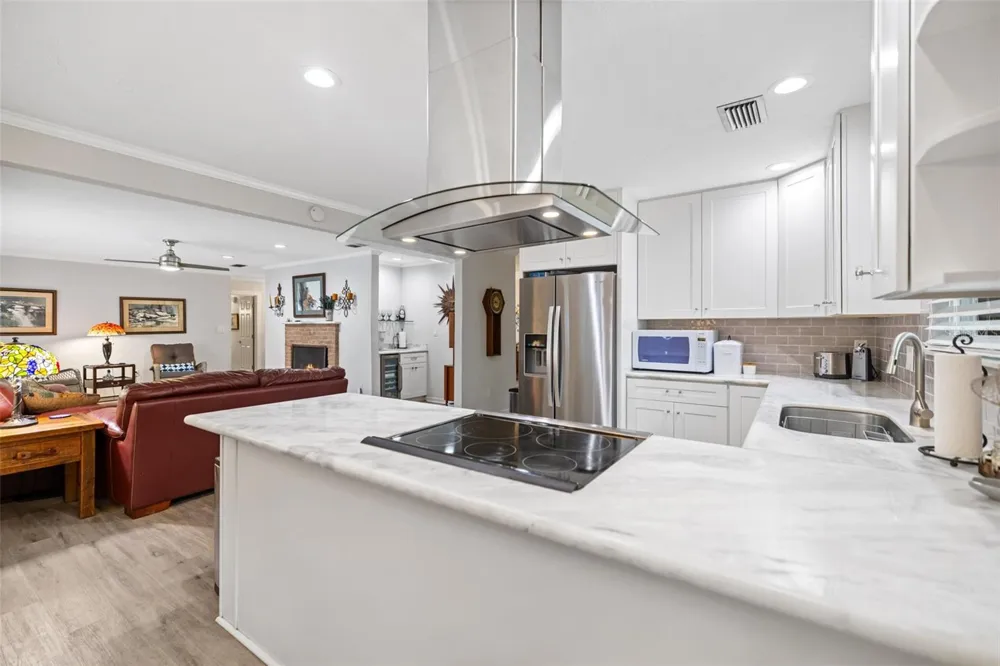 11207 NW 14TH AVENUE Gainesville, FL 32606