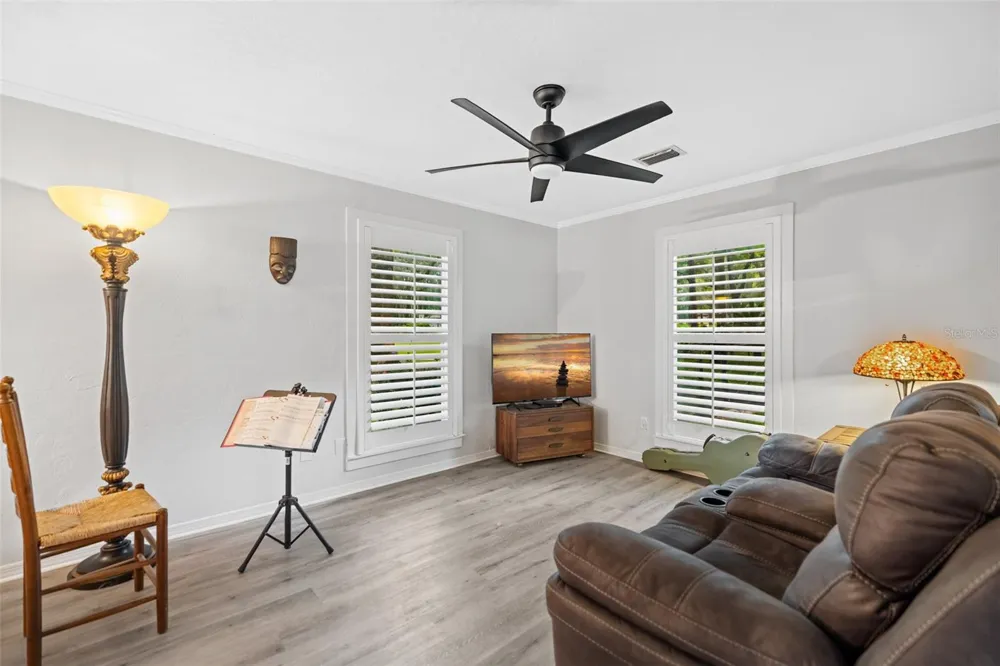 11207 NW 14TH AVENUE Gainesville, FL 32606