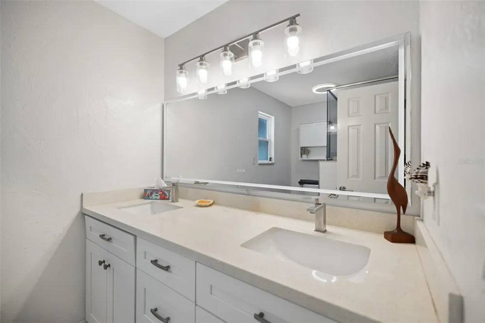 11207 NW 14TH AVENUE Gainesville, FL 32606