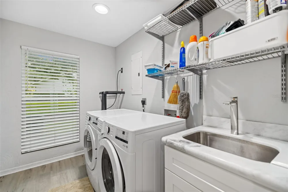 11207 NW 14TH AVENUE Gainesville, FL 32606