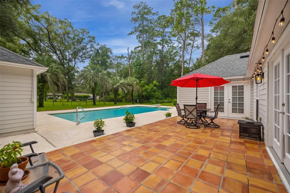 11207 NW 14TH AVENUE Gainesville, FL 32606