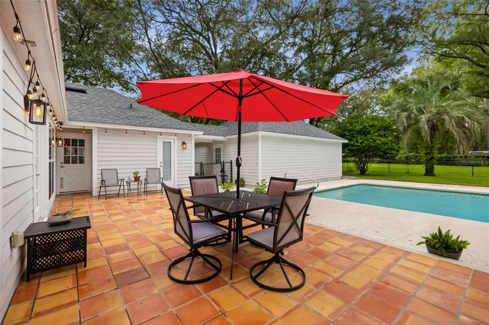 11207 NW 14TH AVENUE Gainesville, FL 32606