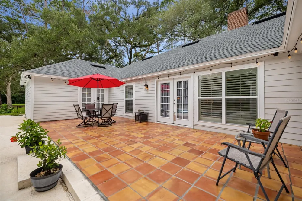 11207 NW 14TH AVENUE Gainesville, FL 32606
