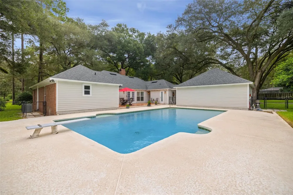 11207 NW 14TH AVENUE Gainesville, FL 32606