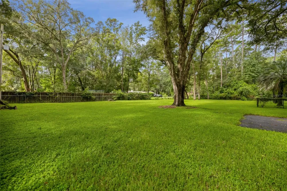 11207 NW 14TH AVENUE Gainesville, FL 32606