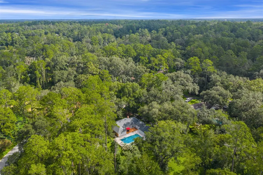 11207 NW 14TH AVENUE Gainesville, FL 32606