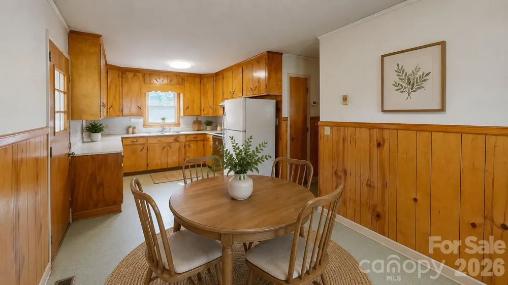 136 Marion Street Marion, NC 28752