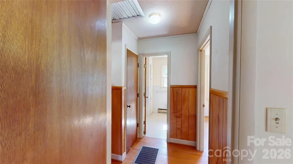 136 Marion Street Marion, NC 28752