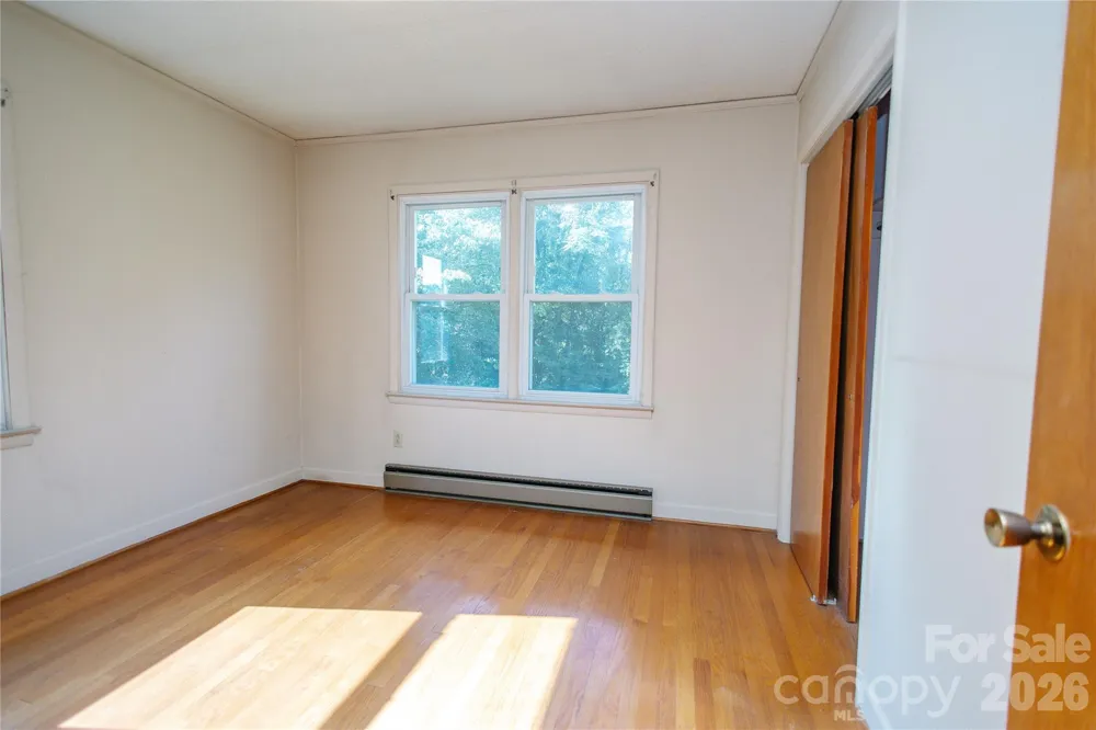 136 Marion Street Marion, NC 28752