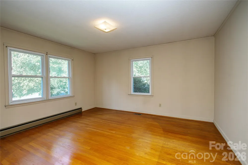136 Marion Street Marion, NC 28752
