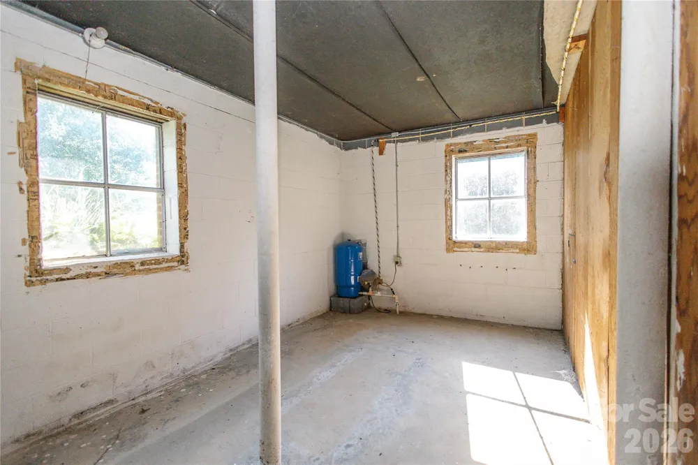 136 Marion Street Marion, NC 28752