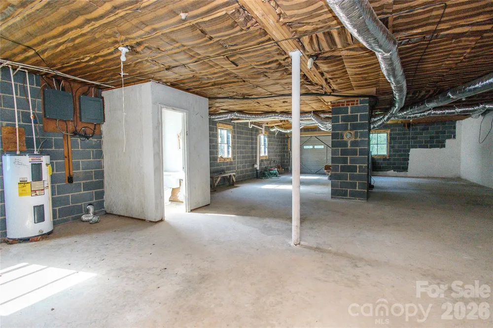 136 Marion Street Marion, NC 28752