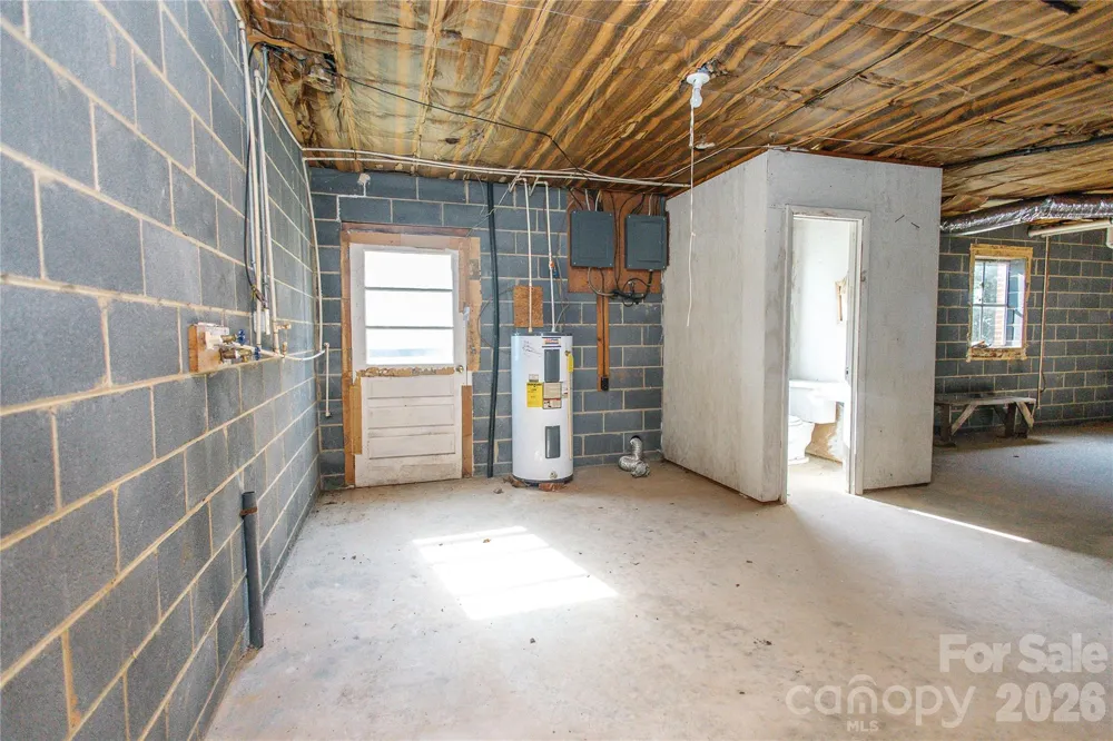 136 Marion Street Marion, NC 28752