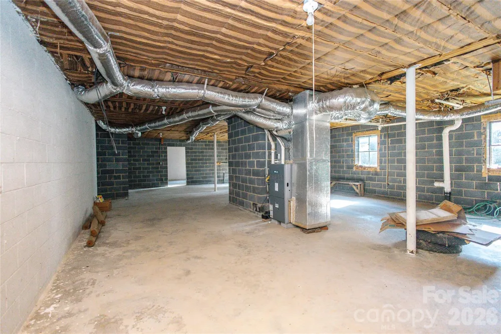 136 Marion Street Marion, NC 28752