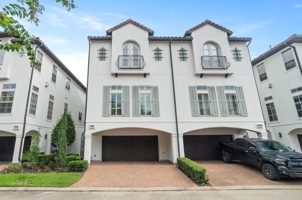 15931 Morgan Street Sugar Land, TX 77478