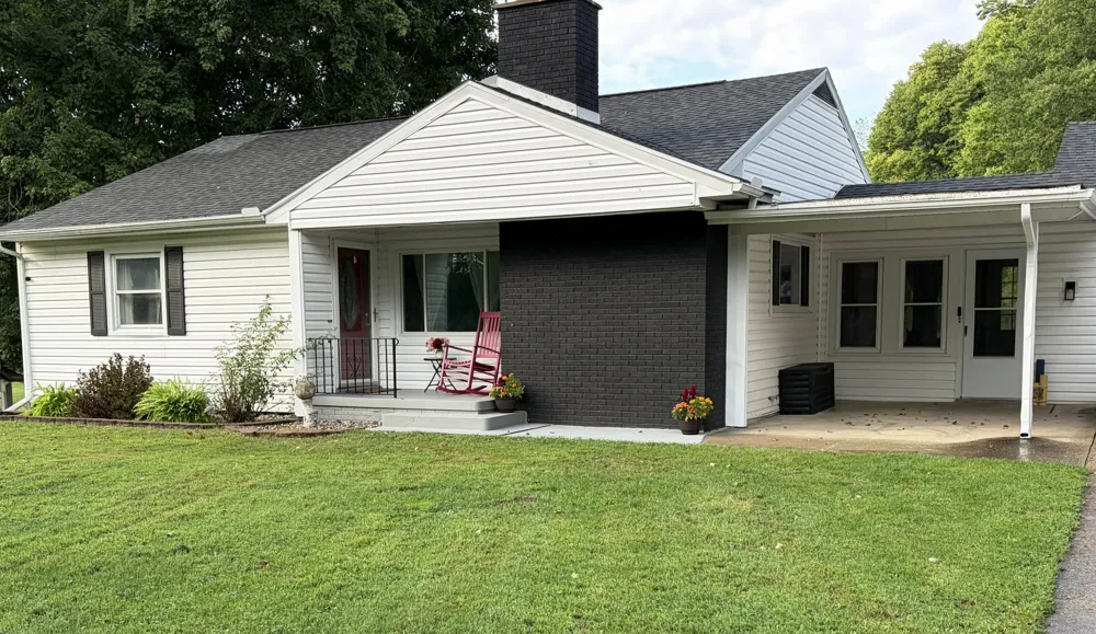 751 Riverview Drive Plainwell, MI 49080