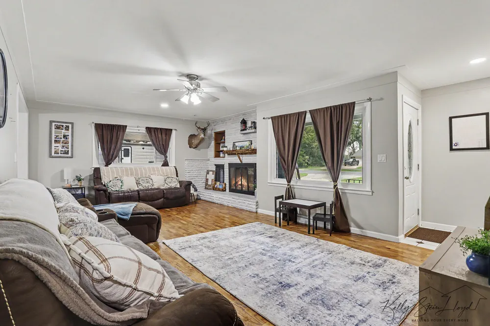 751 Riverview Drive Plainwell, MI 49080