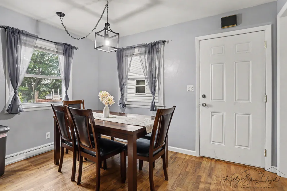 751 Riverview Drive Plainwell, MI 49080