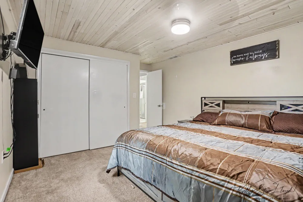 751 Riverview Drive Plainwell, MI 49080