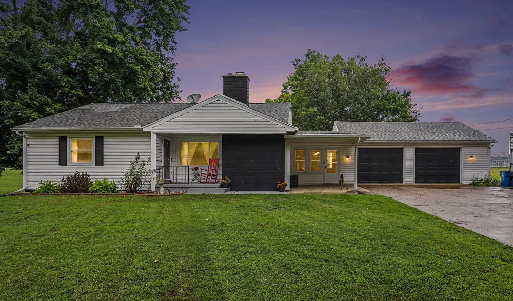751 Riverview Drive Plainwell, MI 49080