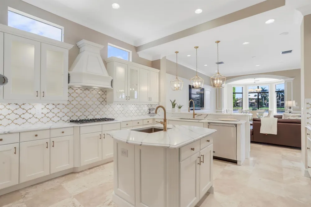 9636 Bridgebrook Drive Boca Raton, FL 33496