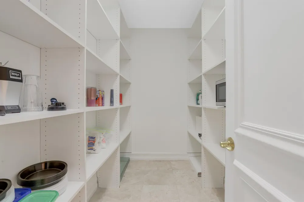 9636 Bridgebrook Drive Boca Raton, FL 33496