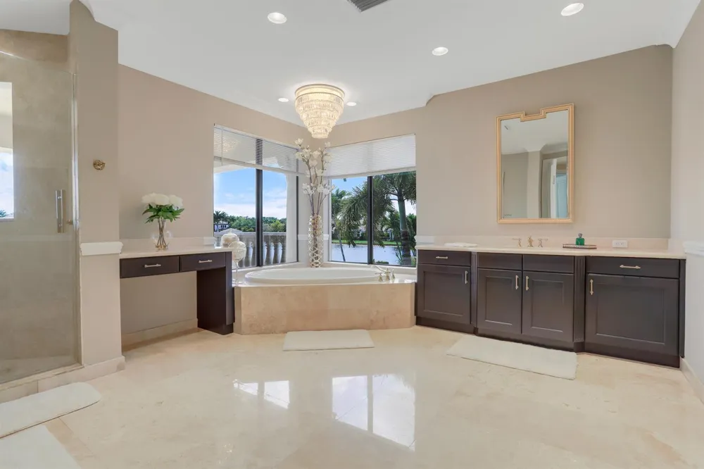 9636 Bridgebrook Drive Boca Raton, FL 33496