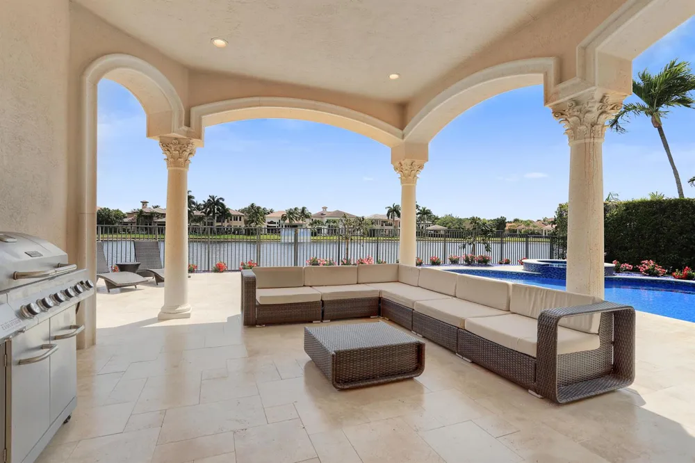 9636 Bridgebrook Drive Boca Raton, FL 33496
