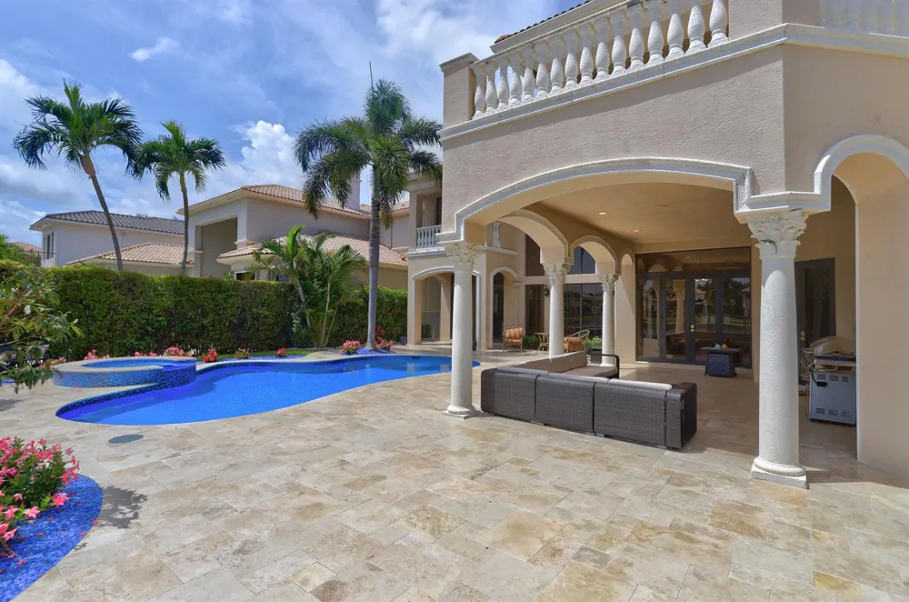 9636 Bridgebrook Drive Boca Raton, FL 33496