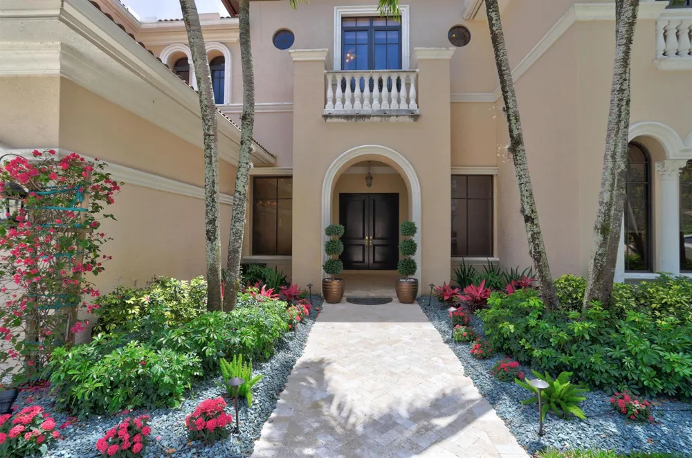 9636 Bridgebrook Drive Boca Raton, FL 33496