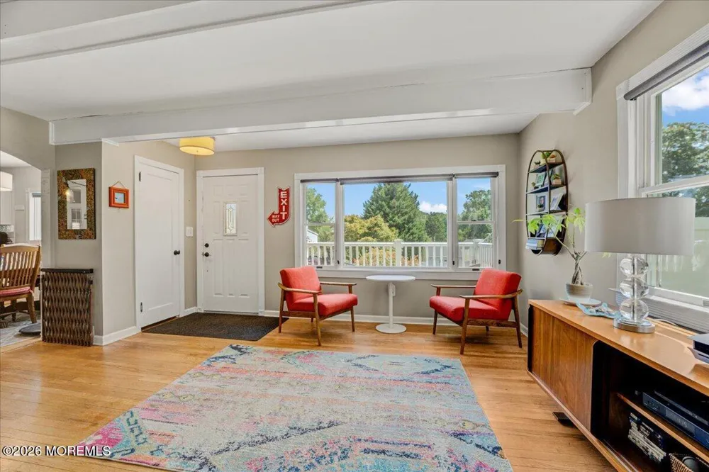 89 Campbell Street Red Bank, NJ 07701