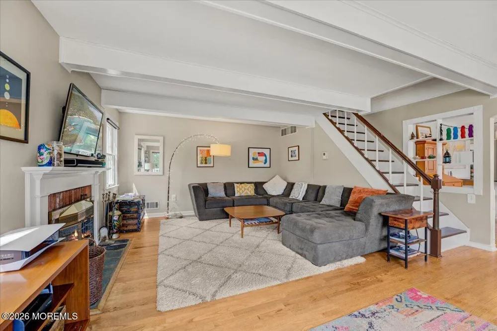 89 Campbell Street Red Bank, NJ 07701
