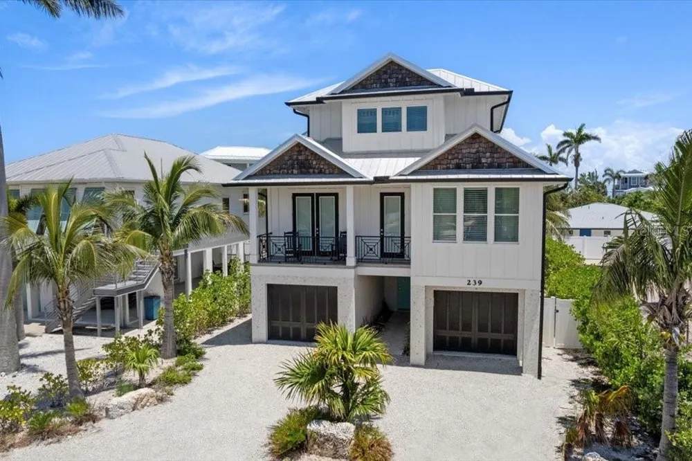 239 S HARBOR DRIVE Holmes Beach, FL 34217