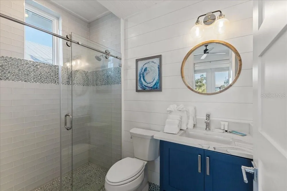 239 S HARBOR DRIVE Holmes Beach, FL 34217