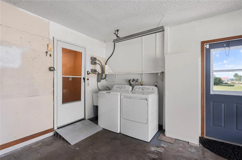 2420 PINELLAS DRIVE Punta Gorda, FL 33983