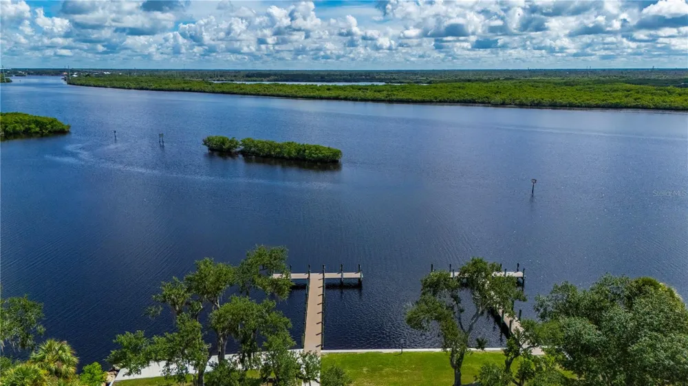 2420 PINELLAS DRIVE Punta Gorda, FL 33983