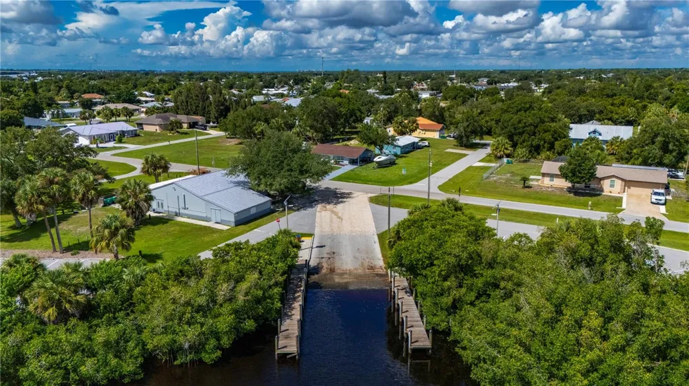 2420 PINELLAS DRIVE Punta Gorda, FL 33983