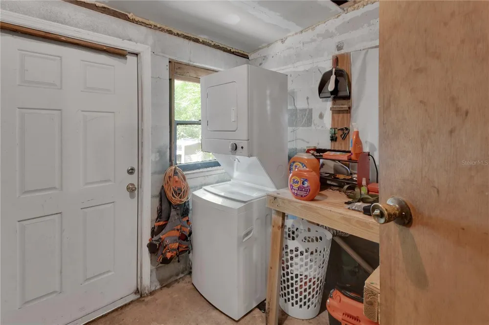 18931 E ALTOONA ROAD Altoona, FL 32702