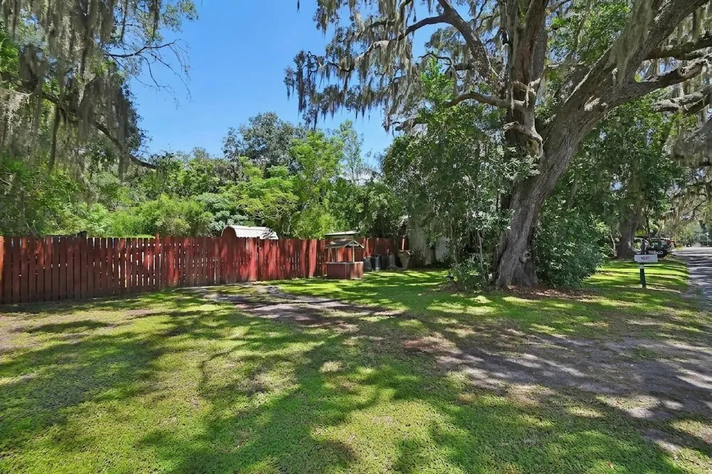 18931 E ALTOONA ROAD Altoona, FL 32702