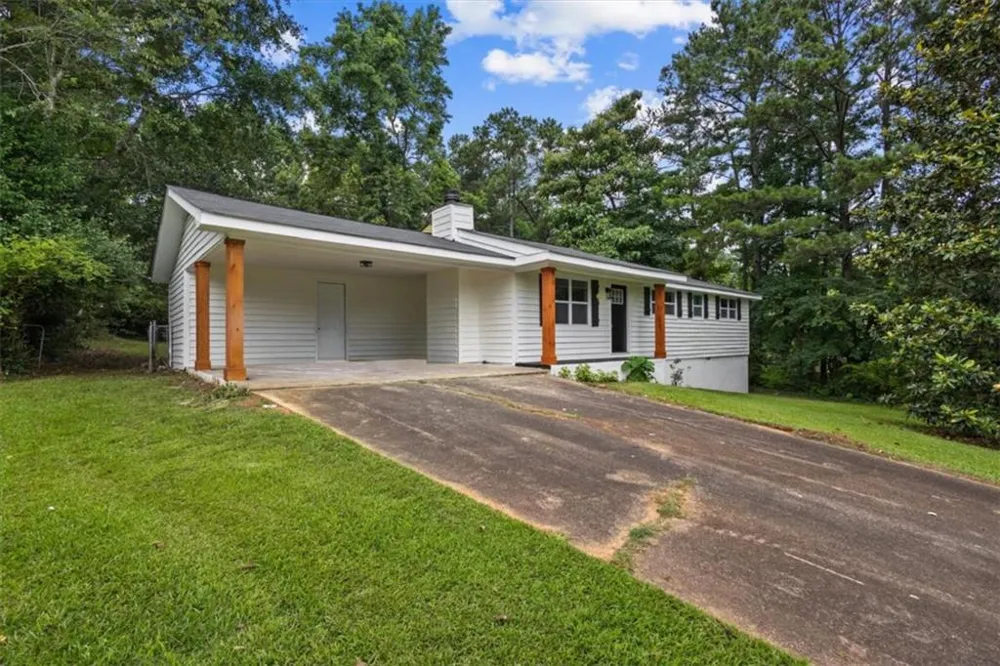 4121 Partridge Dr Douglasville, GA 30135