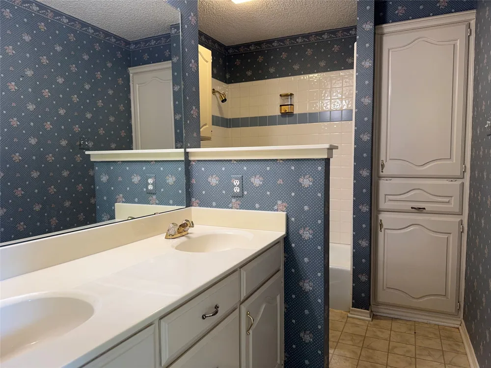1321 Nettleton Drive DeSoto, TX 75115
