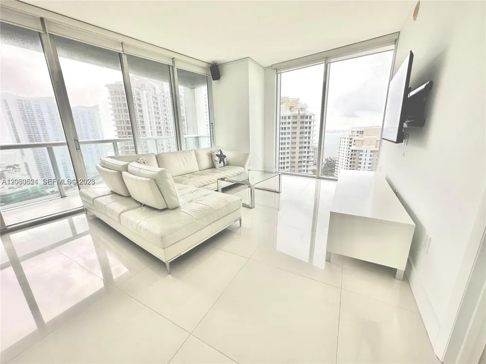 495 Brickell Ave #2702 Miami, FL 33131