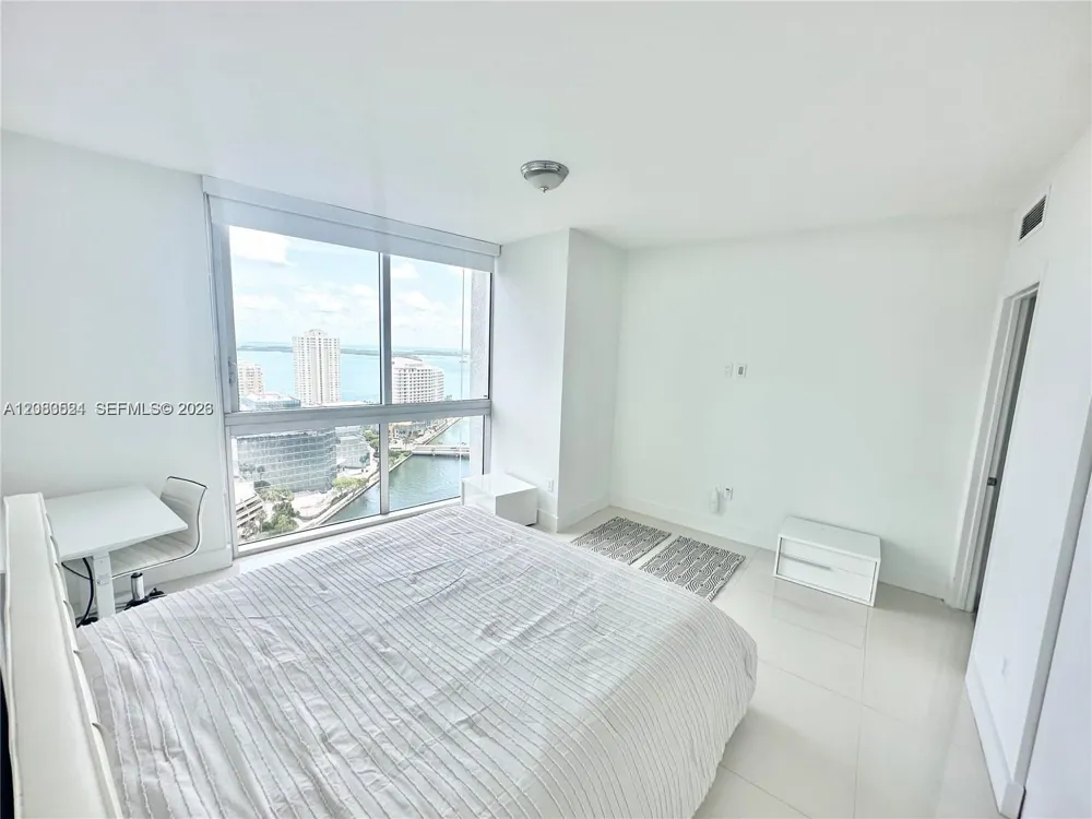 495 Brickell Ave #2702 Miami, FL 33131