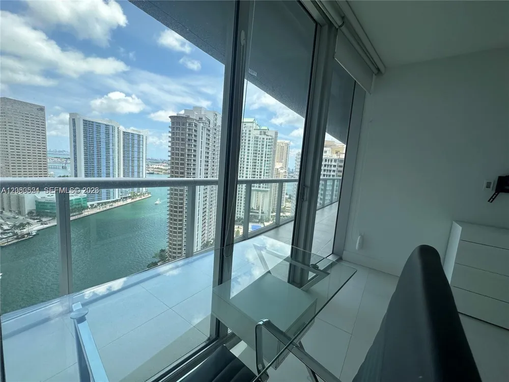 495 Brickell Ave #2702 Miami, FL 33131