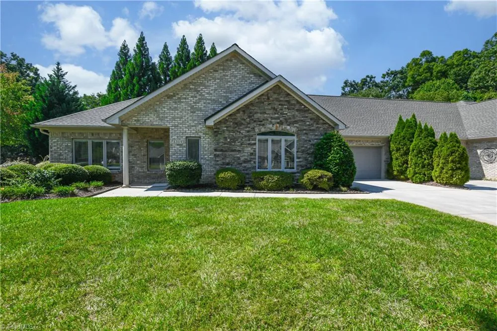 6309 Stone Gables Court Jamestown, NC 27282