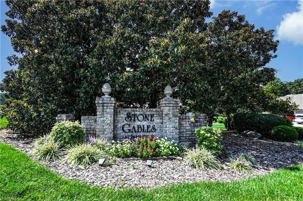 6309 Stone Gables Court Jamestown, NC 27282