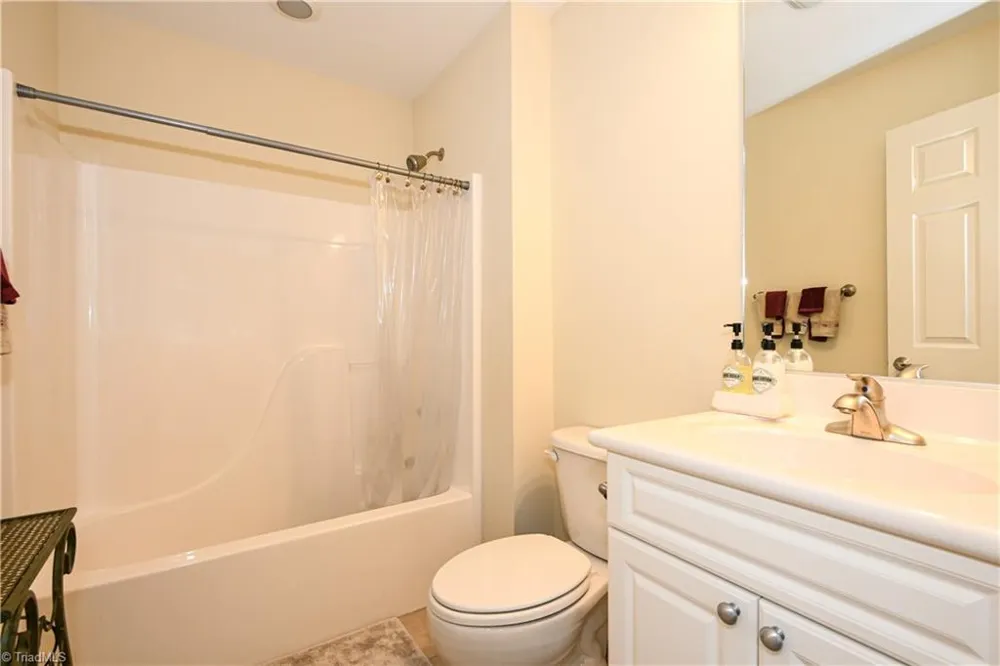 6309 Stone Gables Court Jamestown, NC 27282