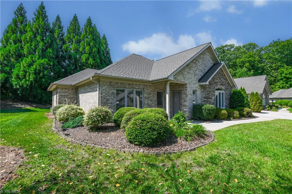 6309 Stone Gables Court Jamestown, NC 27282