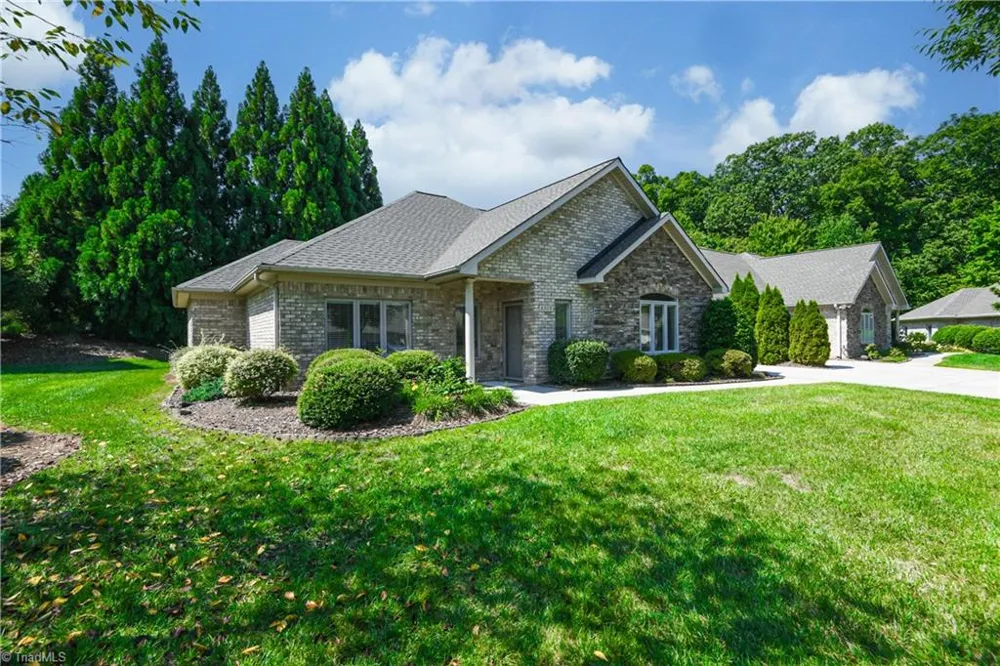 6309 Stone Gables Court Jamestown, NC 27282